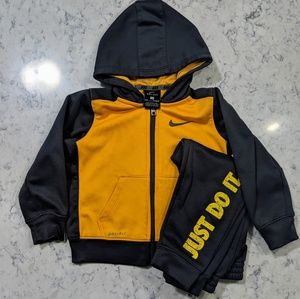 Nike Dri-Fit 2-Piece Track Suit